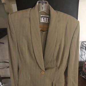 Richard Tyler suit